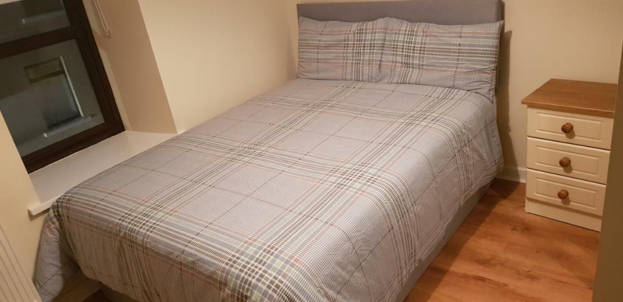 3 Bedroom Newly Furnished Cork City 외부 사진