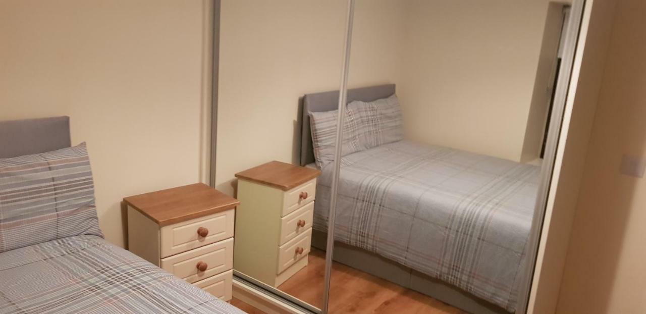 3 Bedroom Newly Furnished Cork City 외부 사진
